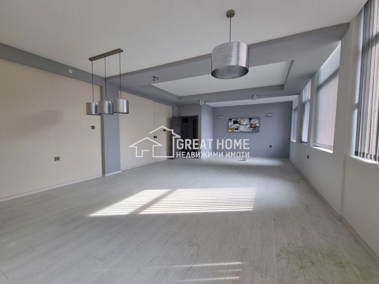 Продава се Четиристаен апартамент в Търговище, Център - 120 кв.м за 1084 €/кв.м - Снимка #2