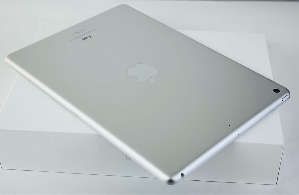 Apple iPad 9 64GB WiFi Silver Перфектен! Гаранция!