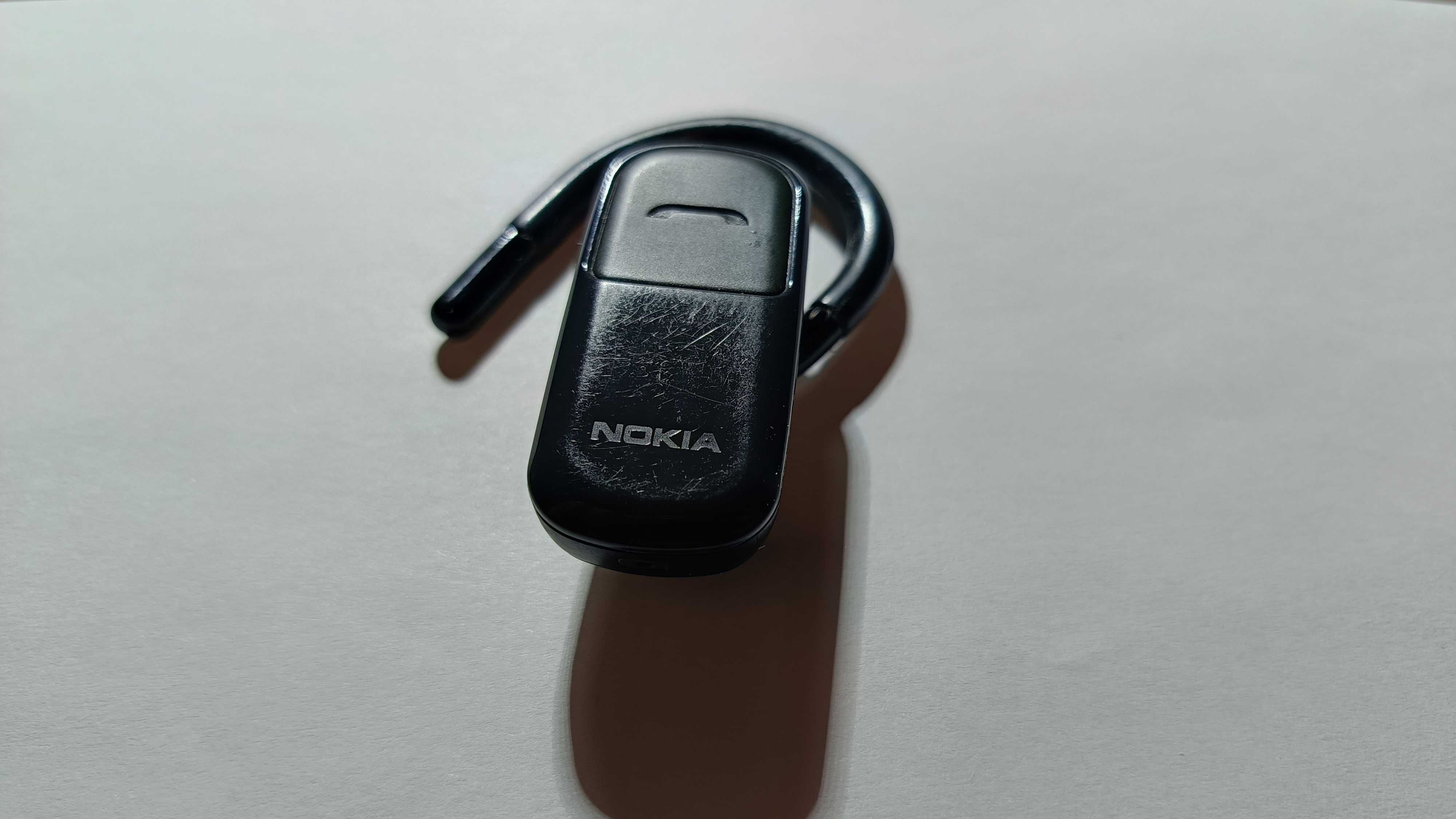 Bluetooth-гарнитура Nokia BH-104