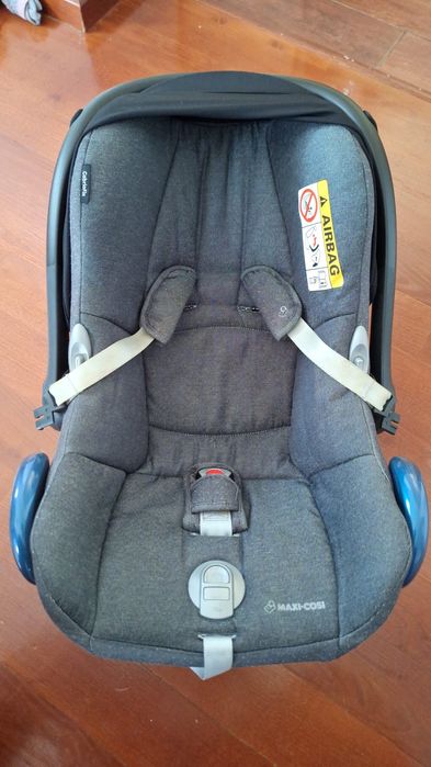 Scoica Maxicosi Rock 150 lei