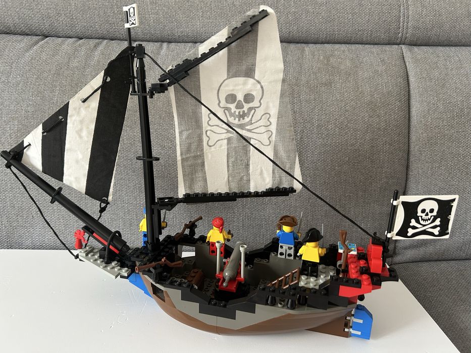 Lego Pirates Renegade Runner 6268