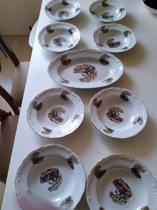 Български порцеланови чинии на Изида Ромео и Жулиета