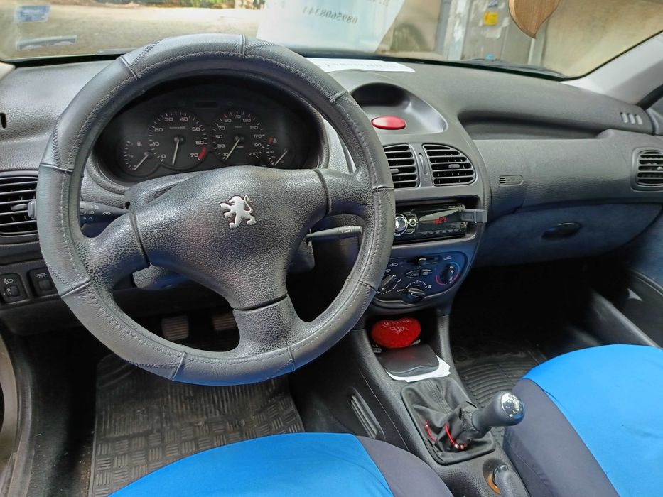Peugeot 206, бензин