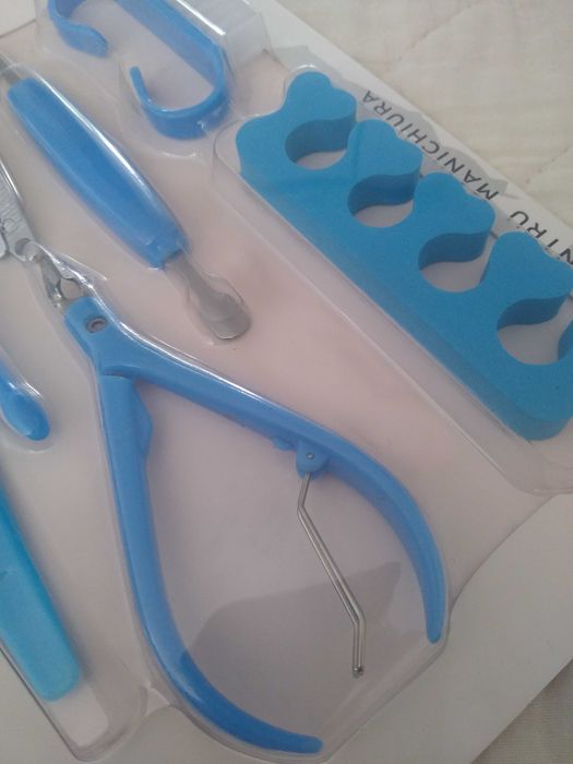 Set trusa manichiura pedichiura (7 piese)