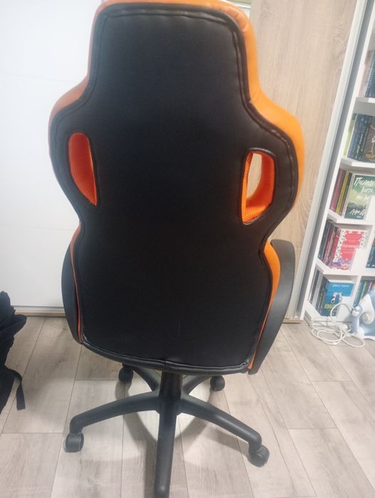 Геймърски стол...