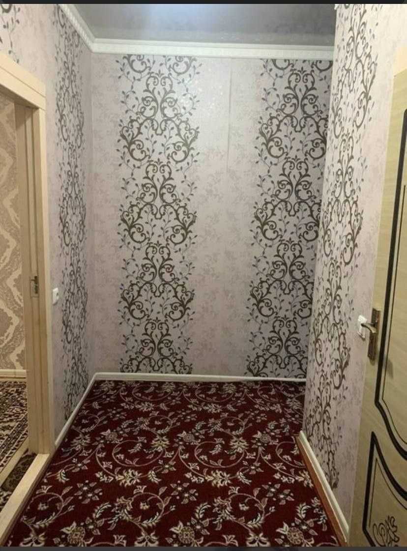 Срочно сдаётся 2х квартира на 4 этаже Ор-р МЕГА МАРКЕТ