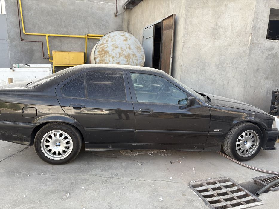 Bmw E36  320 Kabanchik Sotiladi