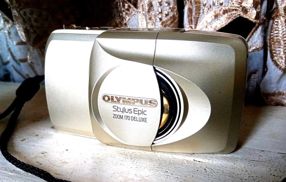 Olympus  stylus Epic zoom 170 deluxe плёночный фотоаппарат