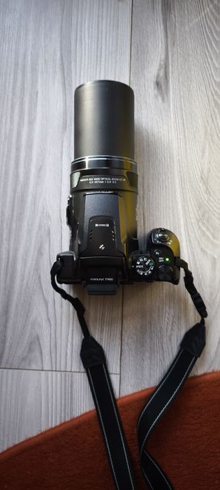 Nikon CoolPix P900 zoom optic 83x +card+geanta+2x trepied ca nou !