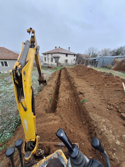 Мини багер багер Карлово бобкат-мини челен товарач
