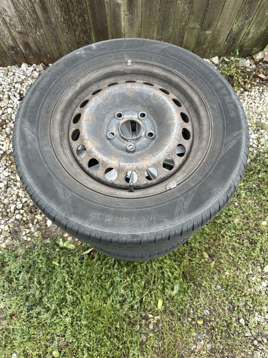 Roti 5x112 195/65 R15 Nokian Tyres