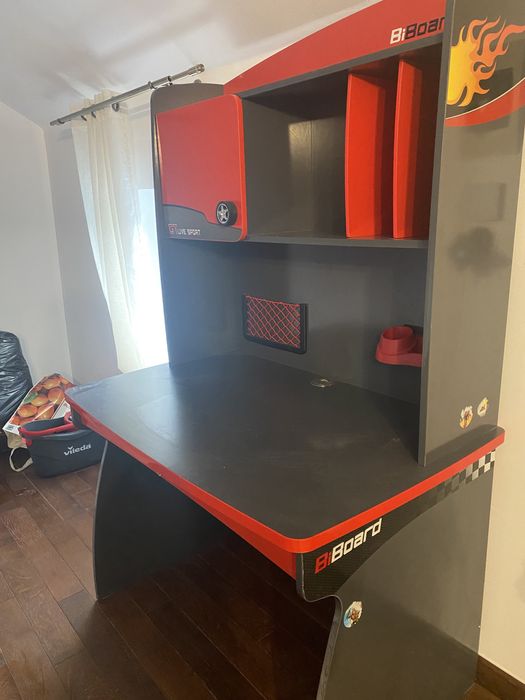 Birou baieti rosu Champion Racer + veioza cadou