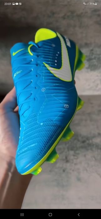 Бутси хороший состояние