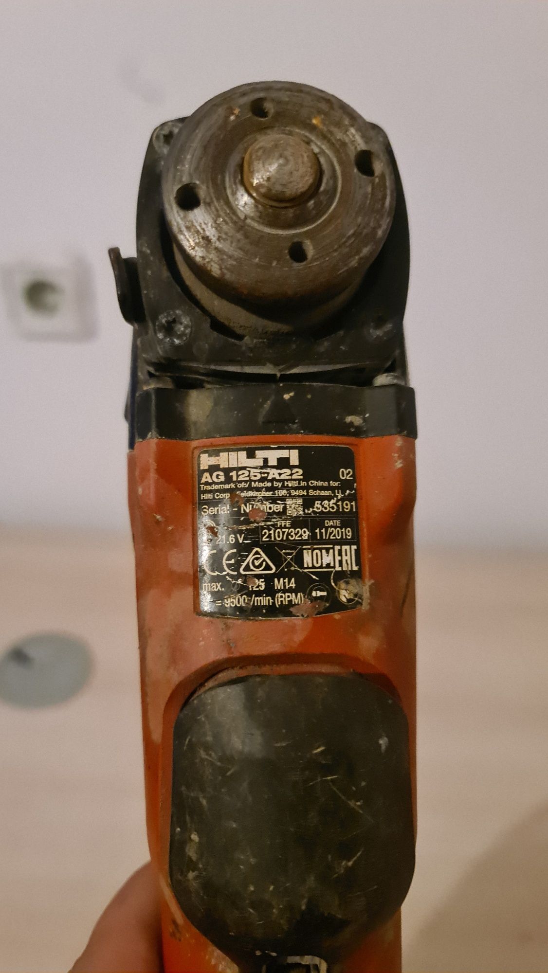 Hilti AG125 A22 polizor unghiular pe acumulator
