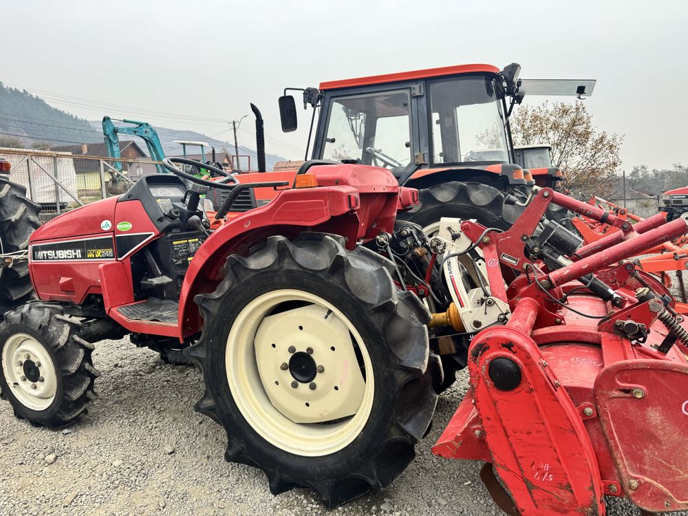 Tractor Japonez Tractoras Japonez  Mitsubishi MT 245
