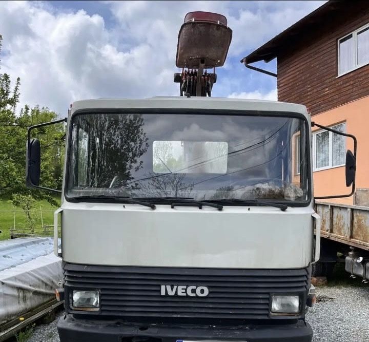 Vand Camion Iveco Fassi cu macara