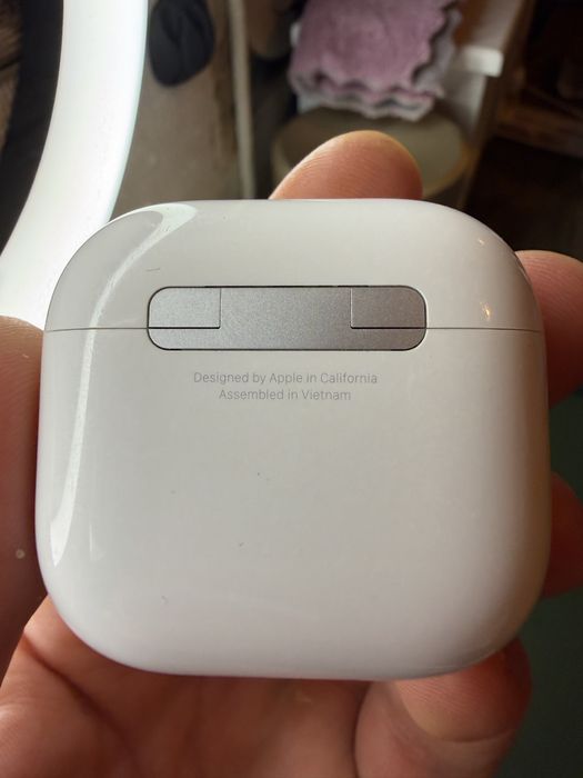Apple Airpod 4 Active Noise Cancellation ANC