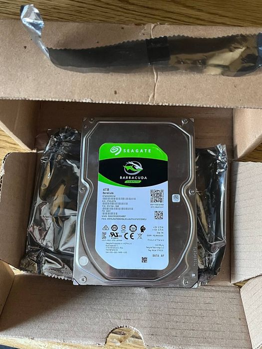 Новый жёсткий диск Seagate BarraCuda 4TB