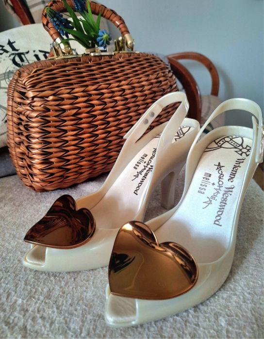 Pantofi Vivienne Westwook