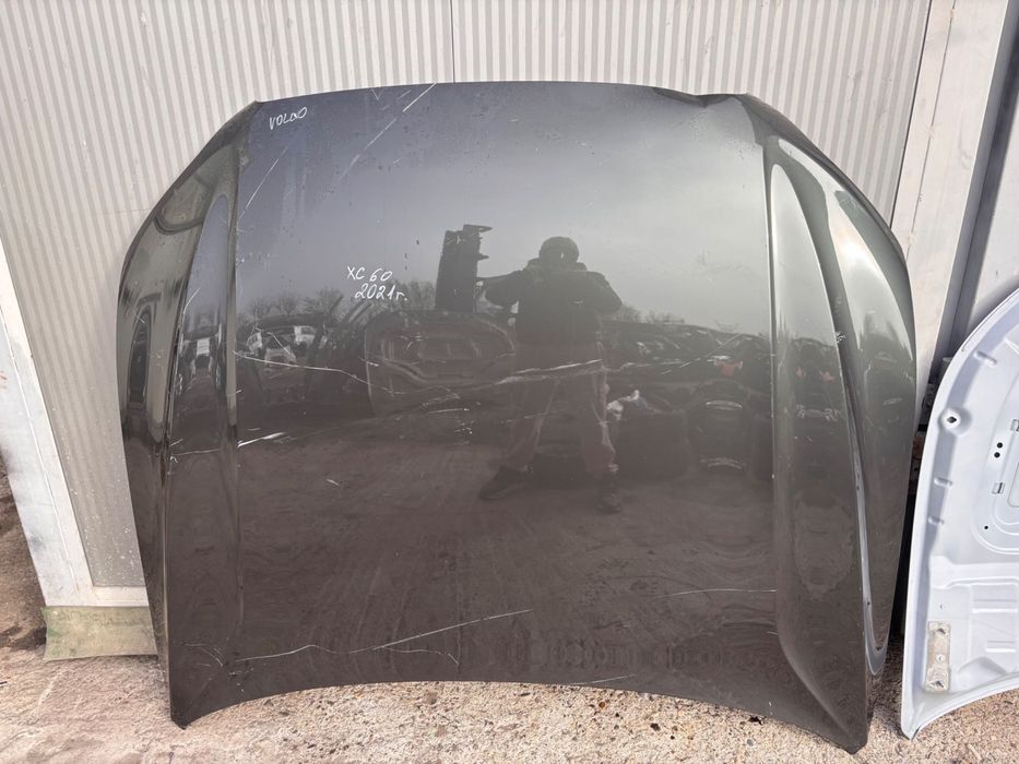 Volvo XC60 2017–  преден капак