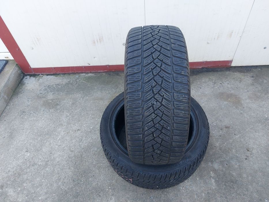 150 lei bucata! Doua anvelope M+S/IARNA 215 45 17 Fulda