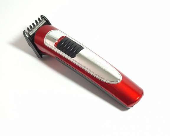 Masina de contur tuns barbierit cu acumulator Nova Profesional NOU