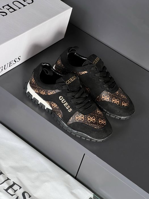 Adidasi Guess noi !!! Marimi 36/40 !!!