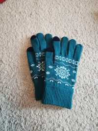 Нови зимни ръкавици