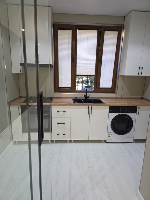 Своя 2 перед.в 3 комнатная/2/4 Кирпич 2/6 Эко базар