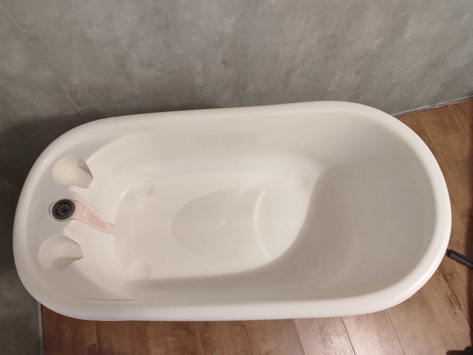 Бебешко корито/ваничка със стойка