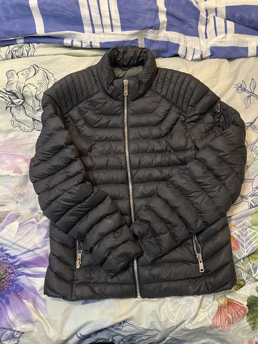 prada puffer jacket de femei marimea L neagra