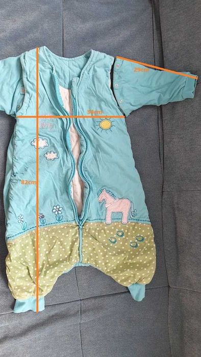 Vand sac de dormit pt copii cu maneci detasabile, in stare foarte buna