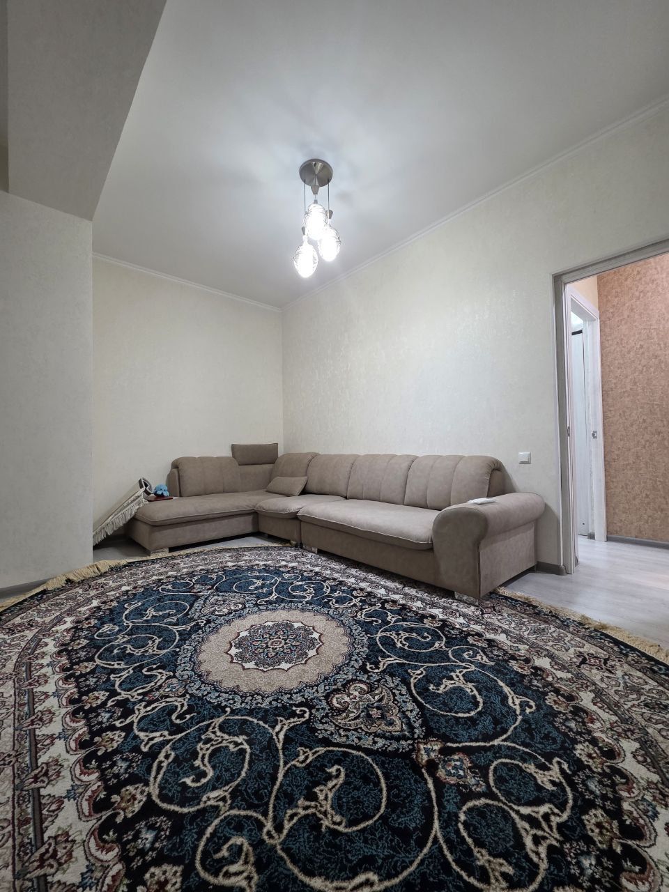 Продаю 2 ком кв в Корасу 6