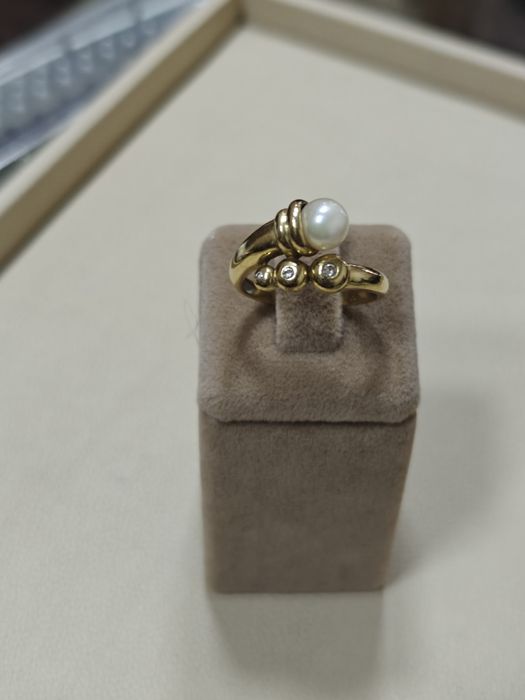 Inel cu perla aur 18k 4.99gr cu diamante naturale (r)