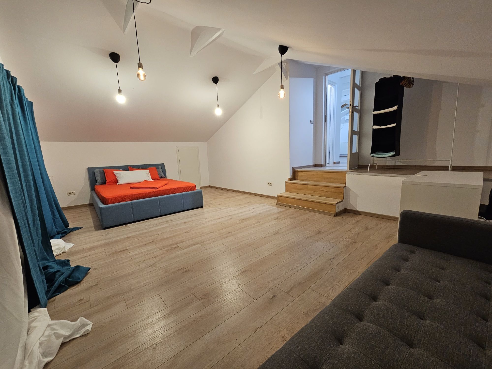 Aeroport Otopeni ap 2 cam. vila complex privat langa padurea Ana Aslan
