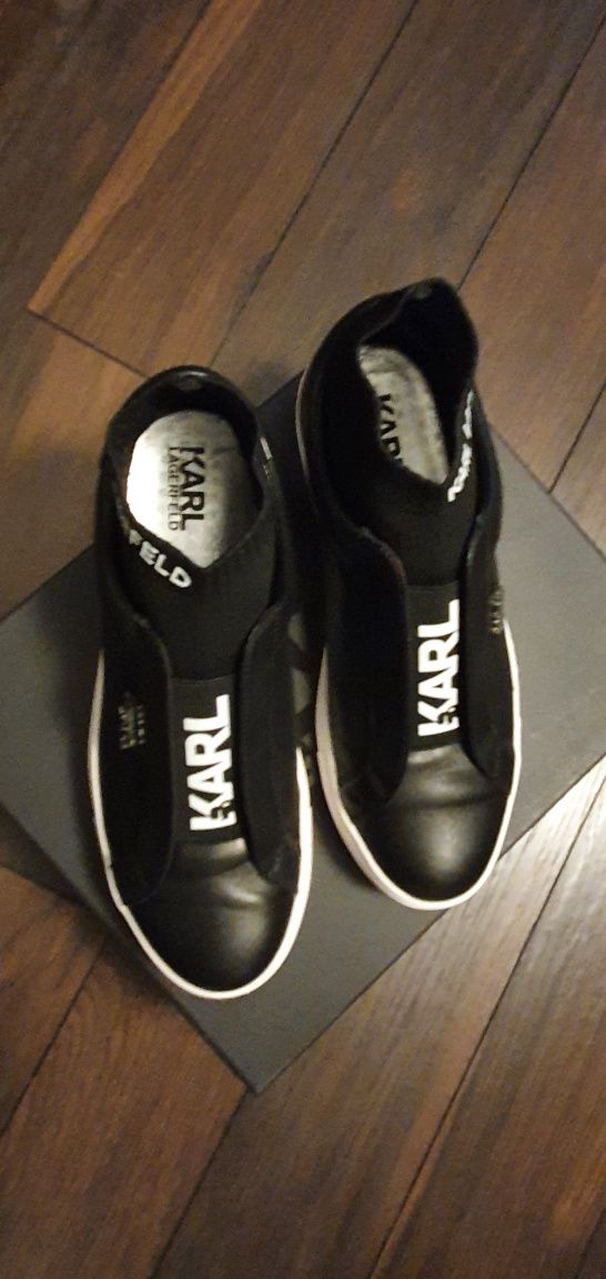 Adidasi originali Karl Lagerfeld - piele naturala, marime 39