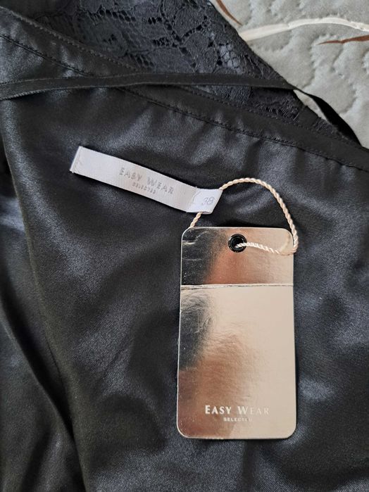 Нежна, елегантна рокля р.38