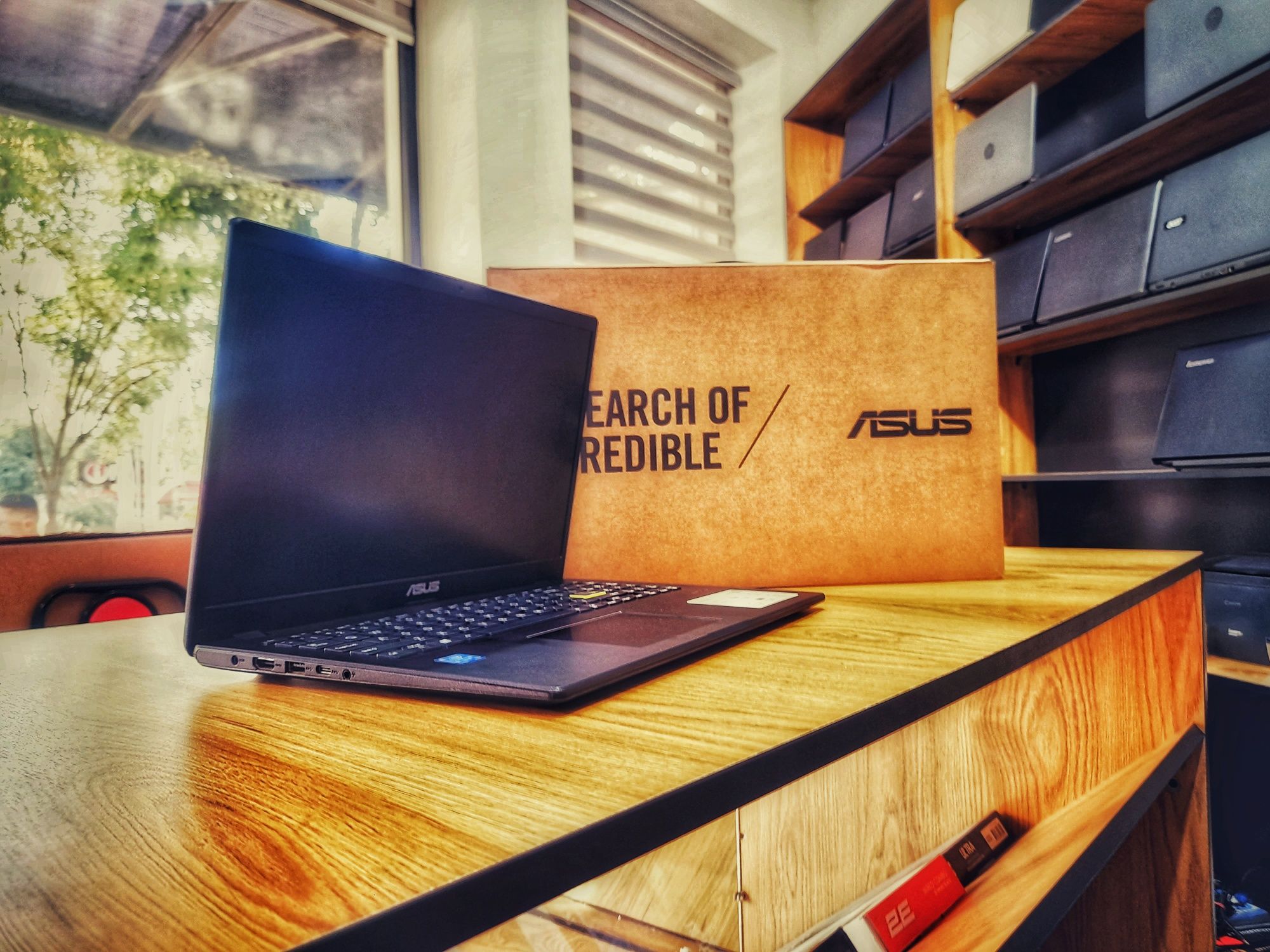 Asus notebook sotiladi