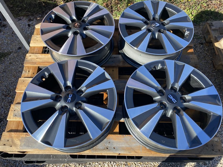 17 цола 5 х 114.3 мм Дачия Дъстър , Dacia Duster , Рено , Renaut