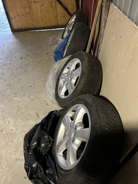 Roti iarna pe 17 kia / hyundai anvelope 215/55/17