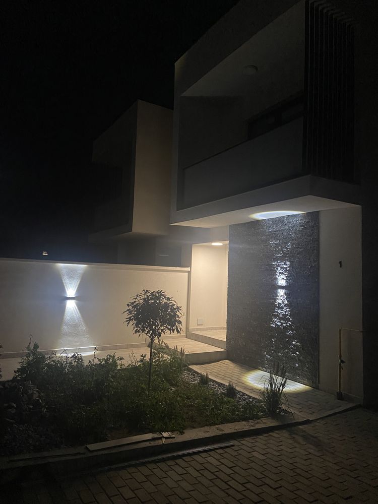 Casa tip duplex modern