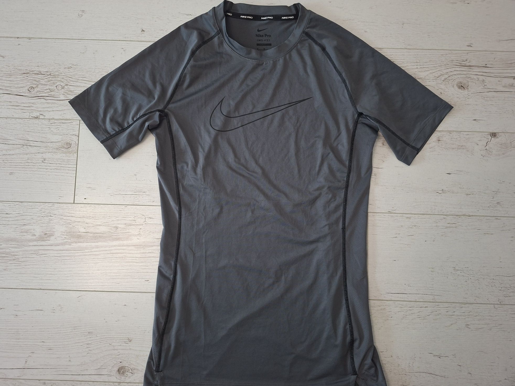 Nike Pro-Ориг. Тениска Нова!