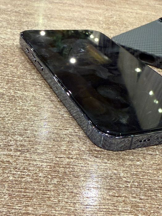 Продам Айфон 13про