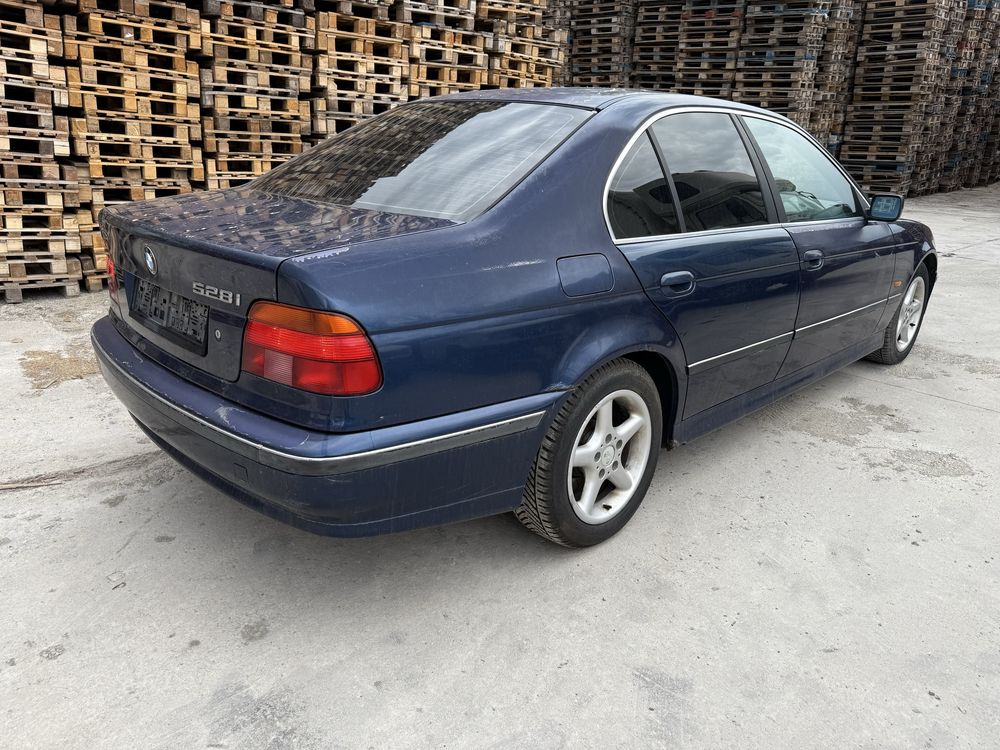 BMW e39 на части