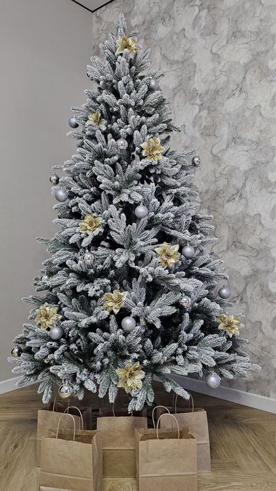 Продам новогодние ёлки новые