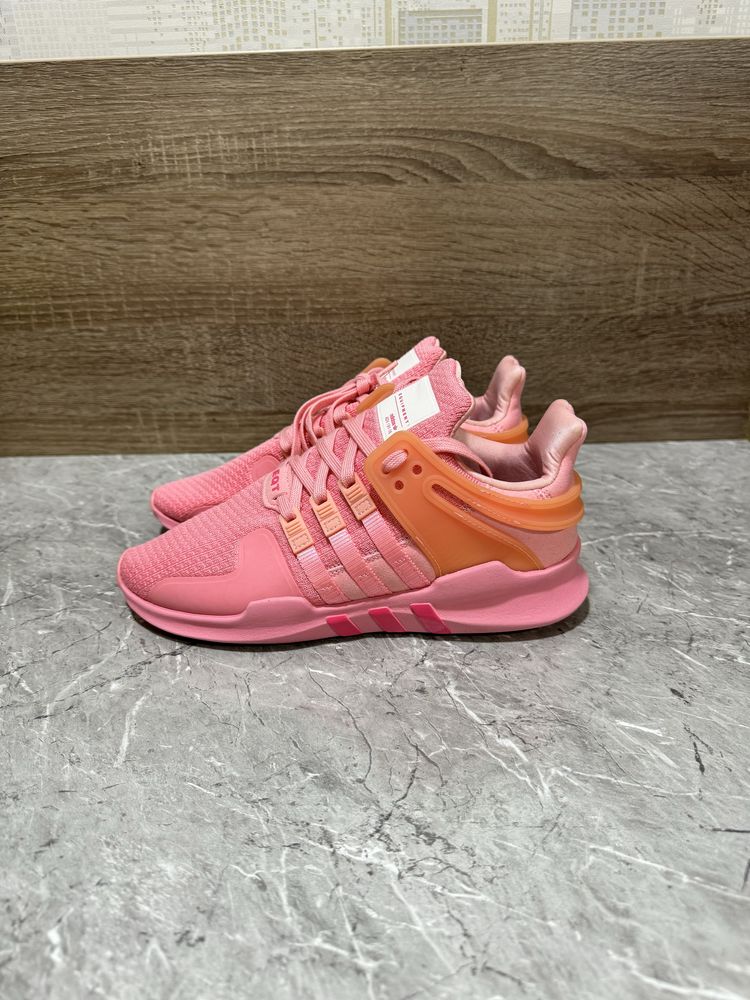 adidas женские кроссовки оригинал !
