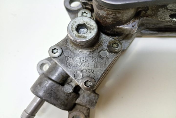 Pompa Vacuum tandem 038145209H Volkswagen VW Caddy a 3-a generatie se