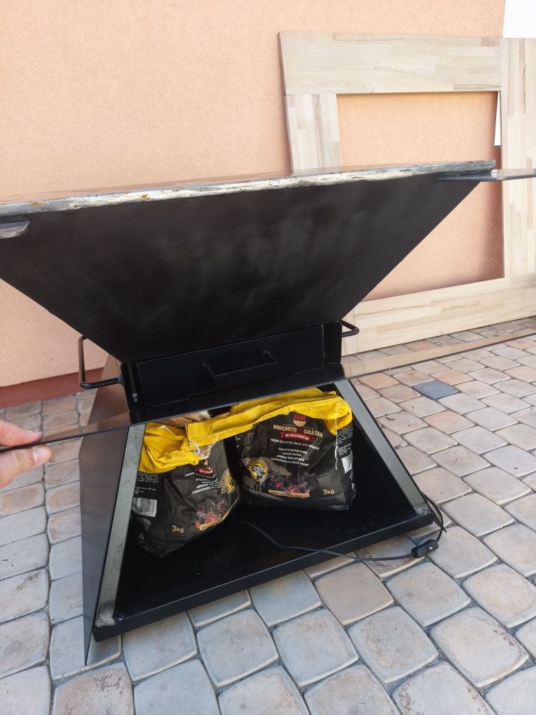 Grătar cu plita tip vatra de foc, modular