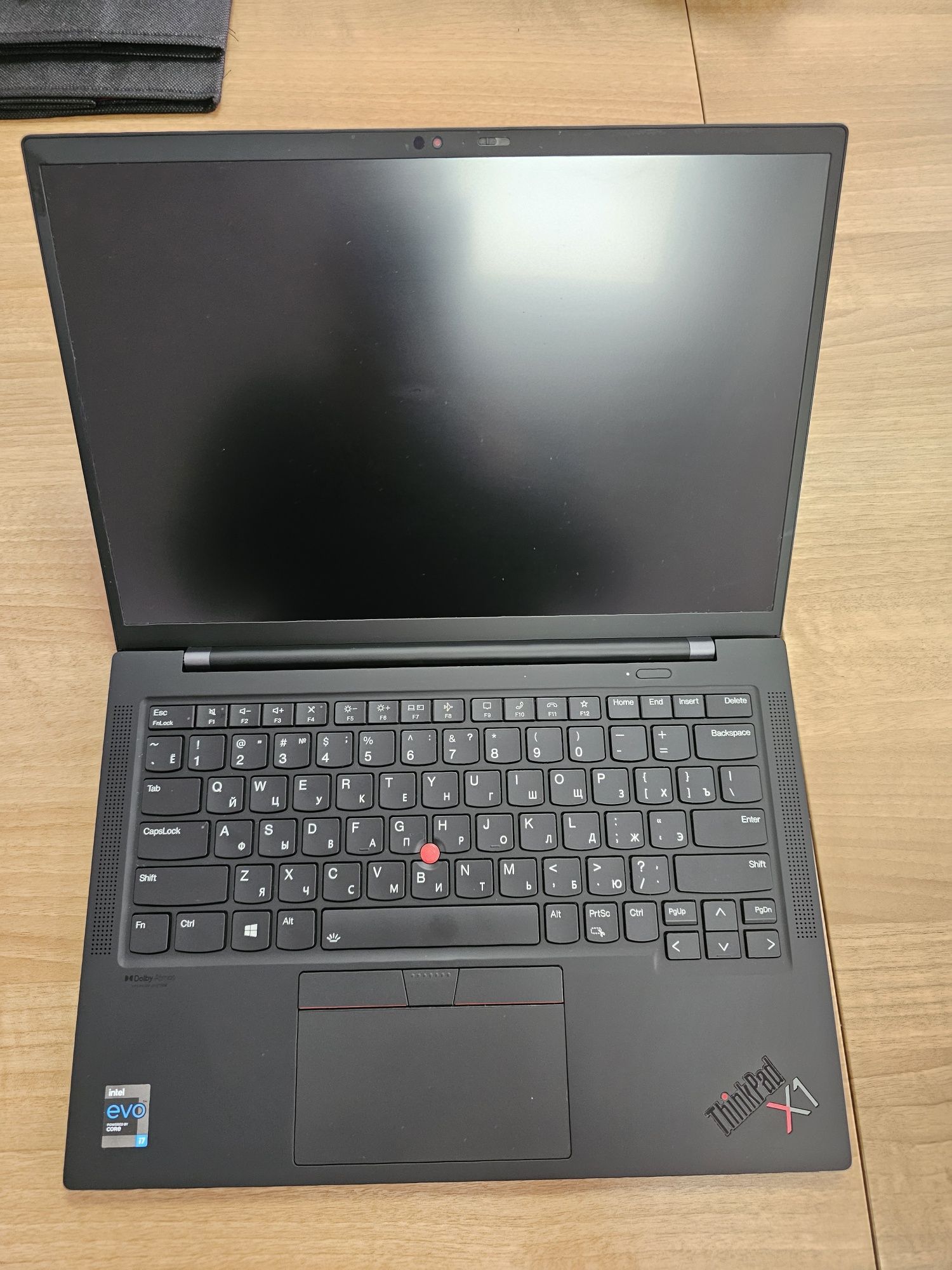 Lenovo ThinkPad X1 Carbon Gen 9 i7-1165G7 16/1Tb 14 FHD 16:10