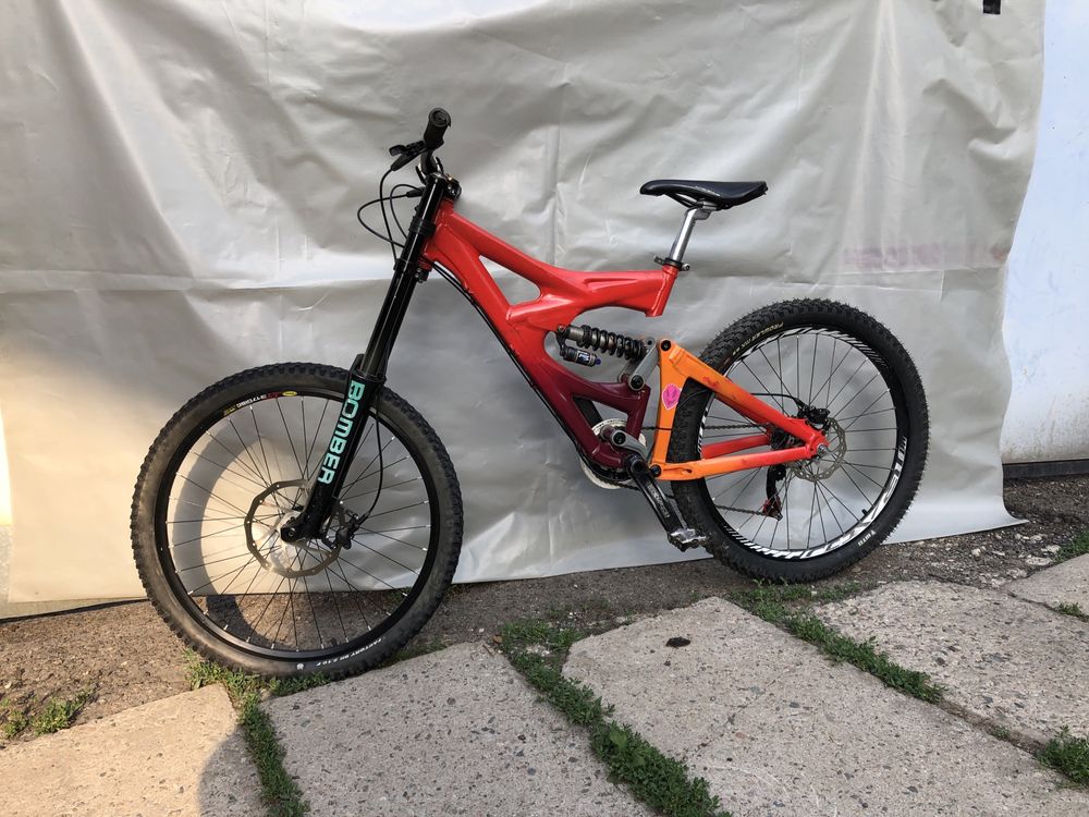 Двухподвес Giant Faith Marzocchi FOX specialized Roval Shimano Rocks